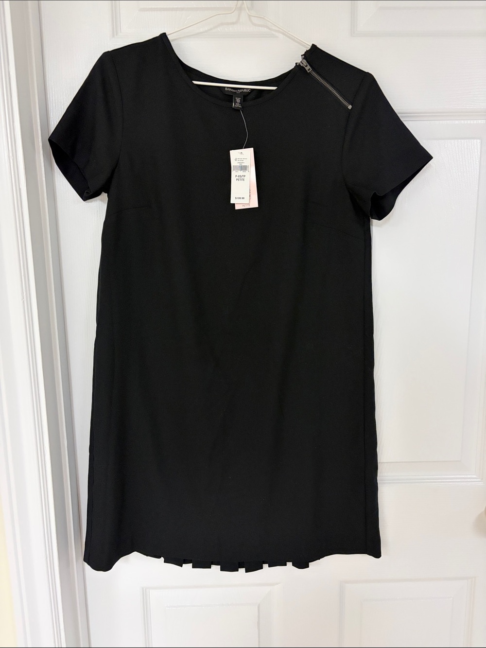 Banana Republic Petite Pleated Dress